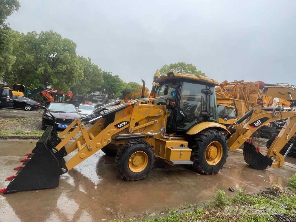 CAT 420 F Tractopelle