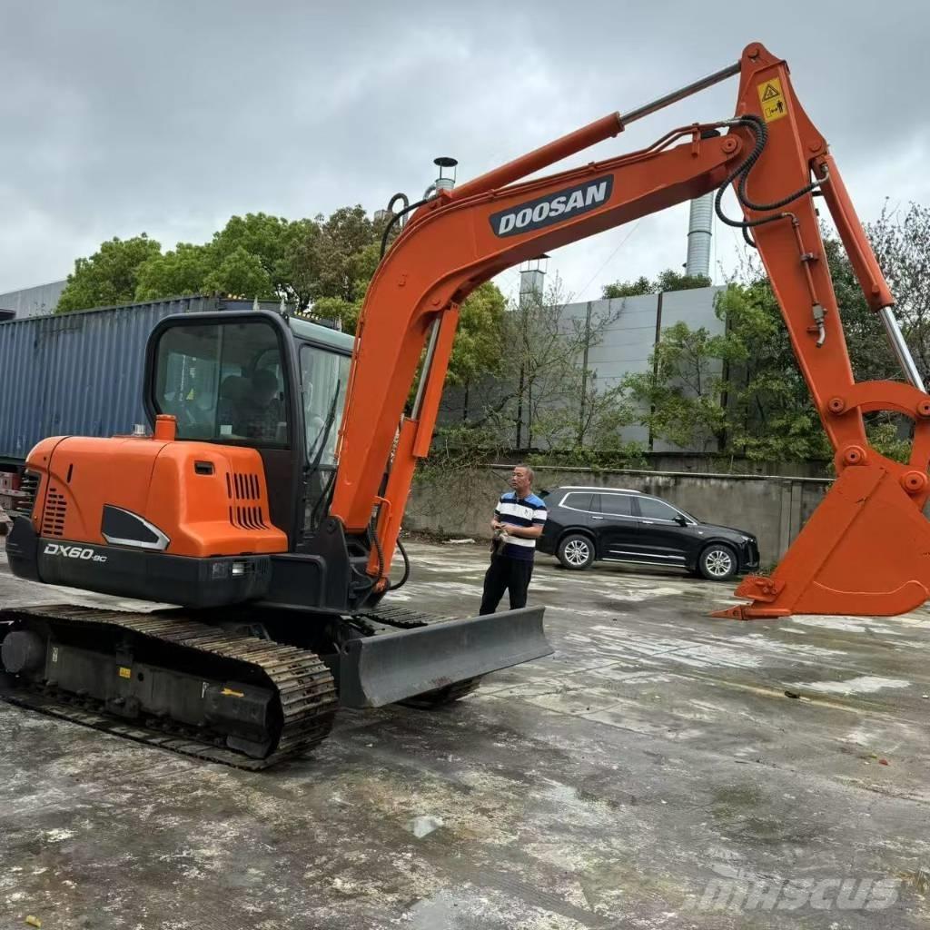 Doosan DX 60-9 C Mini pelle < 7t