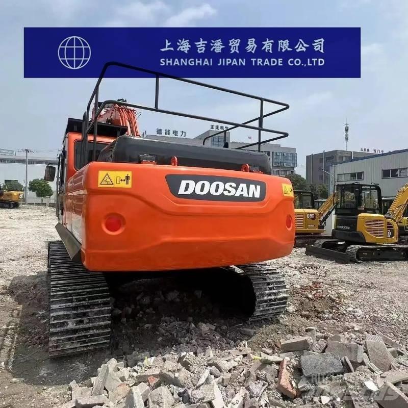 Doosan DX 300 Pelle sur chenilles