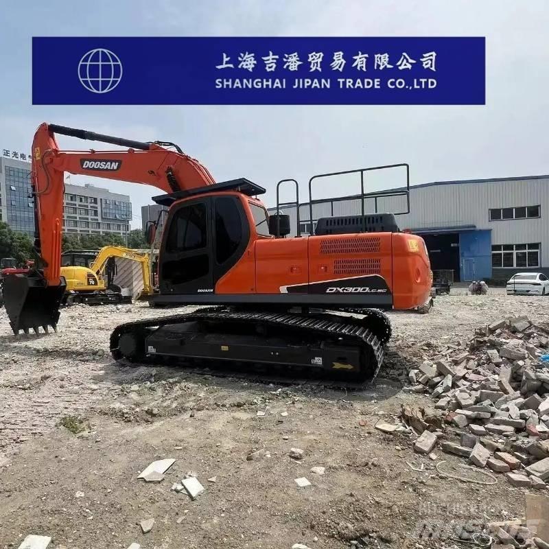 Doosan DX 300 Pelle sur chenilles