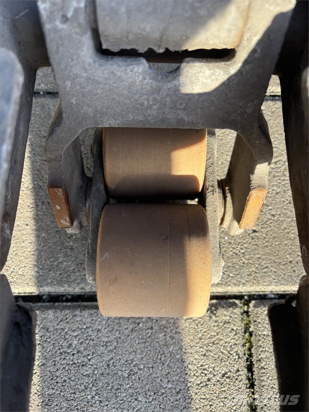 BT LWE 180 Gerbeur accompagnant