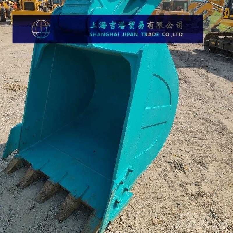 Kobelco 210 Pelle sur chenilles