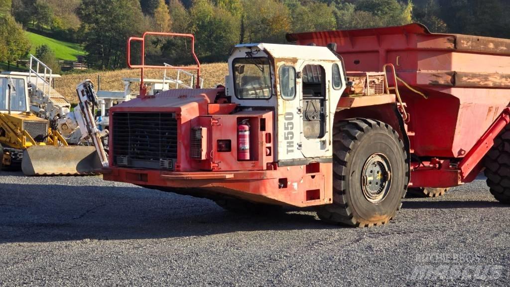Sandvik TH550 Tombereau souterrain articulé