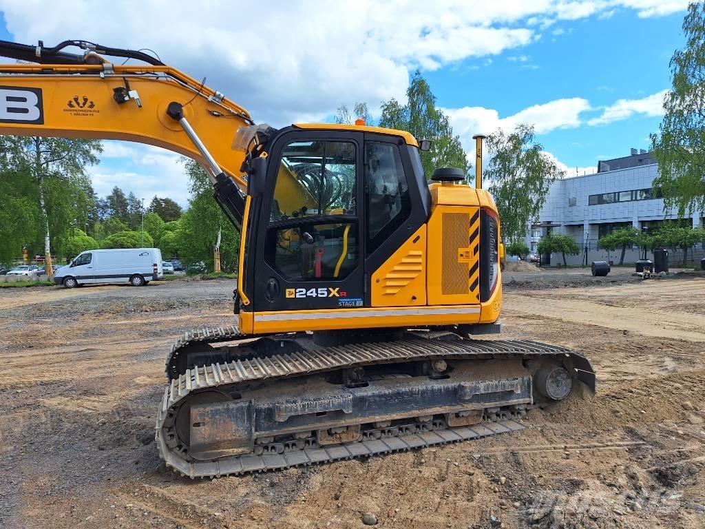 JCB 245 XR LC Pelle sur chenilles