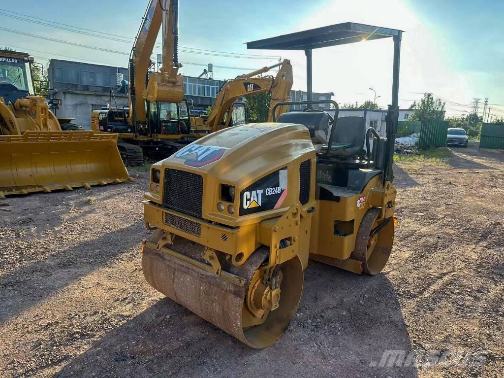 CAT CB 24 B Rouleaux tandem