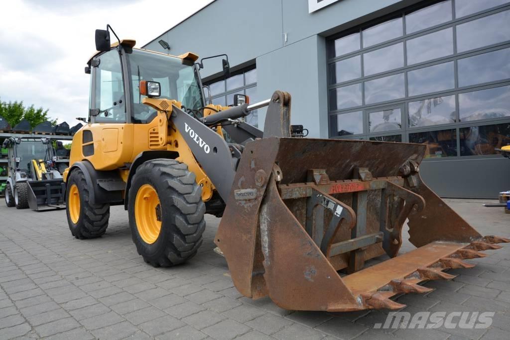 Volvo L 25 F Z Chargeuse sur pneus