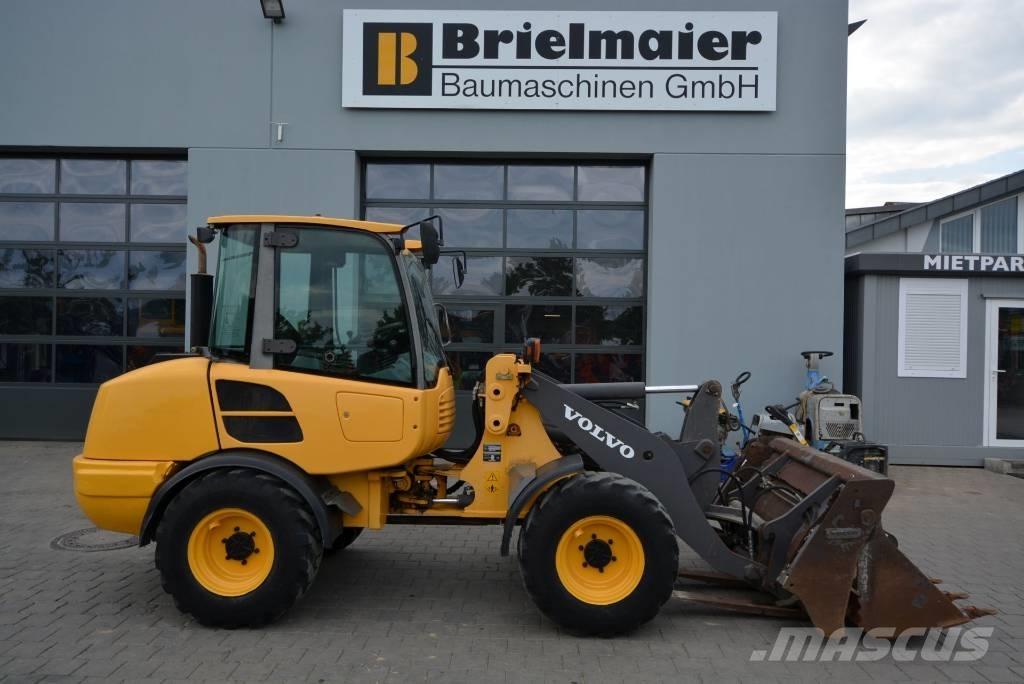 Volvo L 25 F Z Chargeuse sur pneus