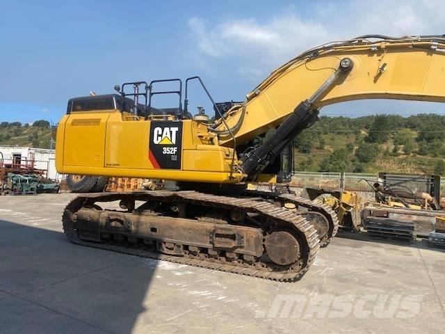 CAT 352 F Pelle sur chenilles