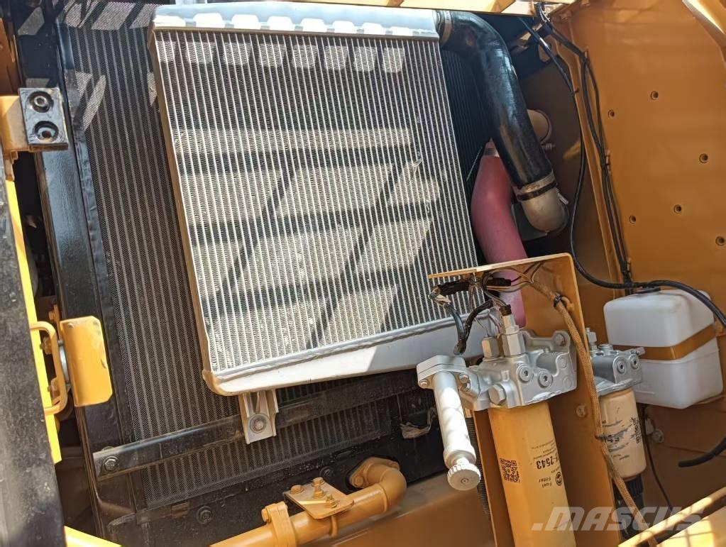 CAT 330 D Pelle sur chenilles