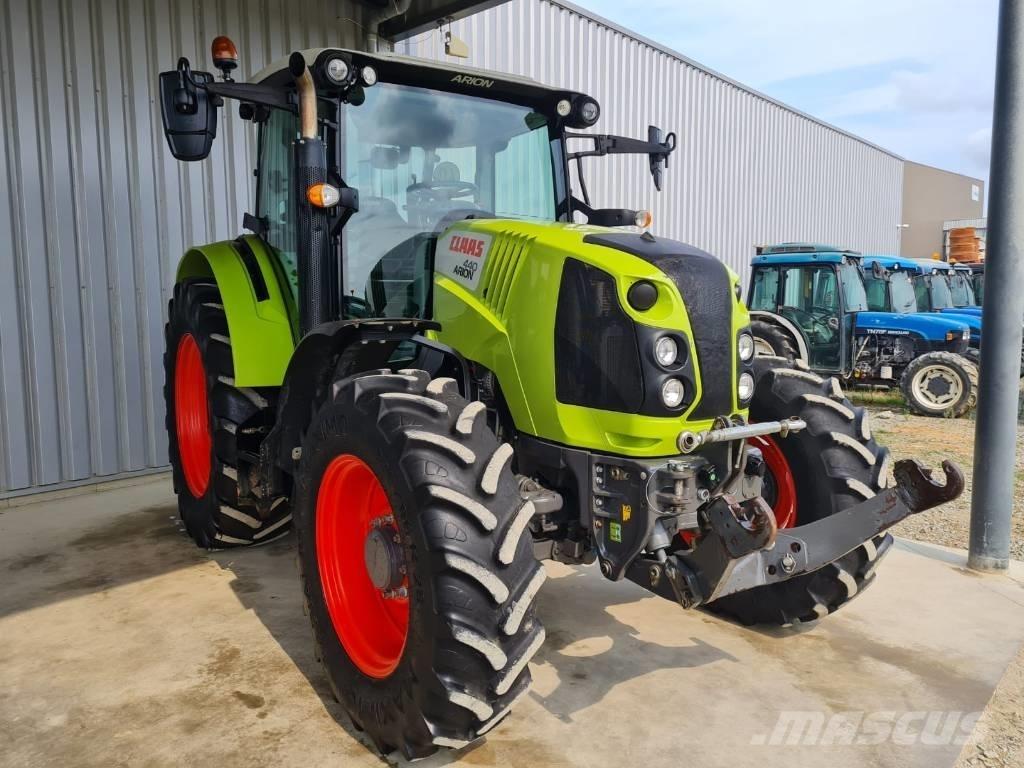 CLAAS Arion 440 CIS Tracteur