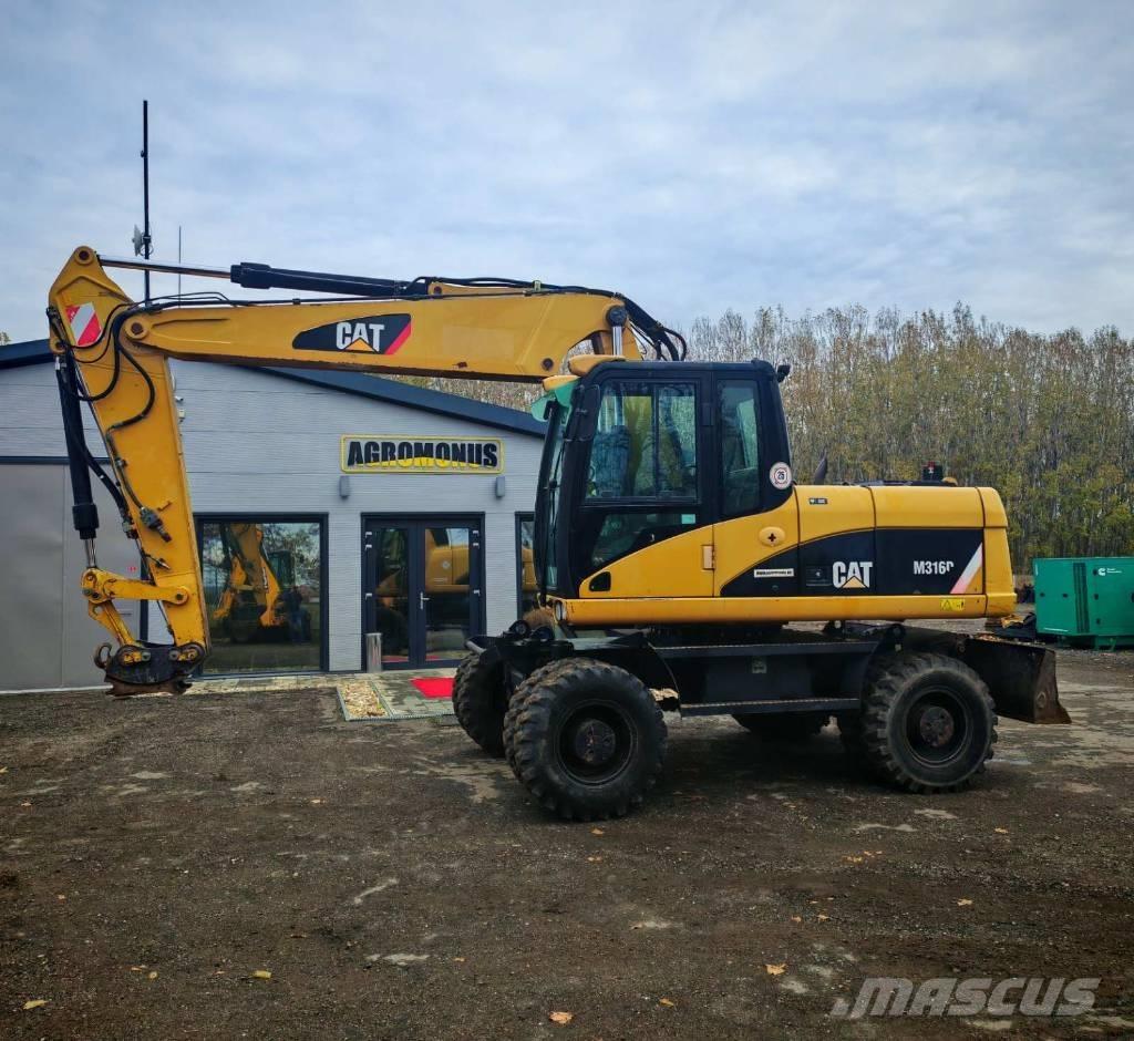 CAT M 316 D Pelle sur pneus