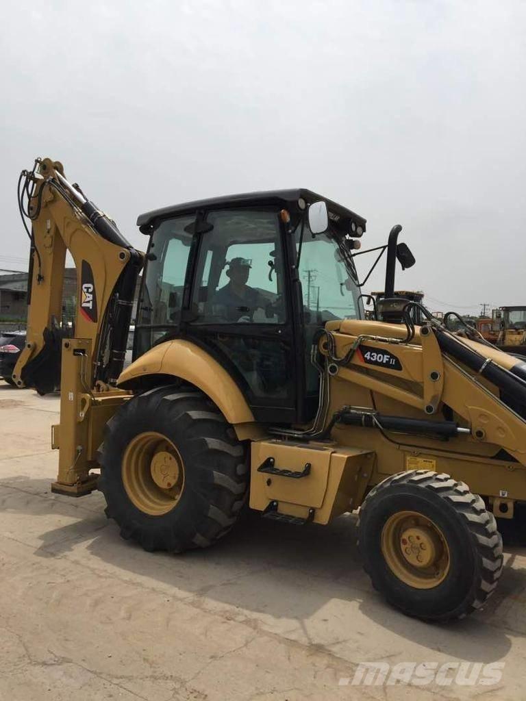 CAT 430F2 Tractopelle