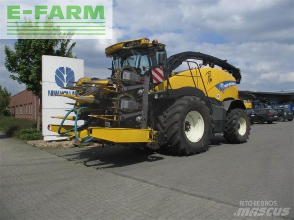 New Holland fr 700 Ensileuse automotrice