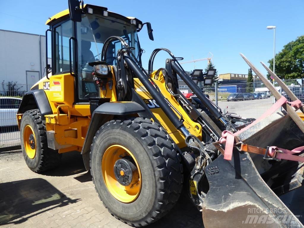 JCB 417 HT Chargeuse sur pneus