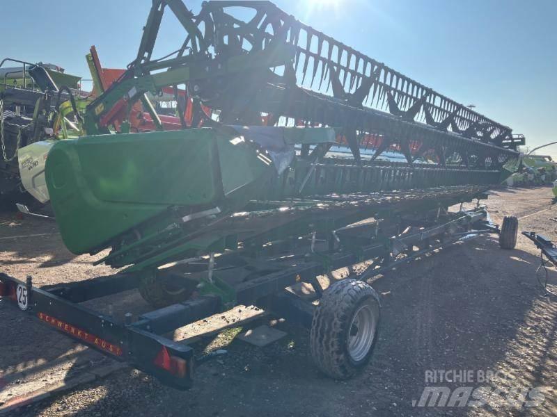 John Deere T 670 i Moissonneuse batteuse