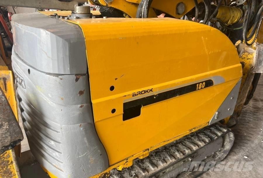 Brokk 180 Pelle de démolition