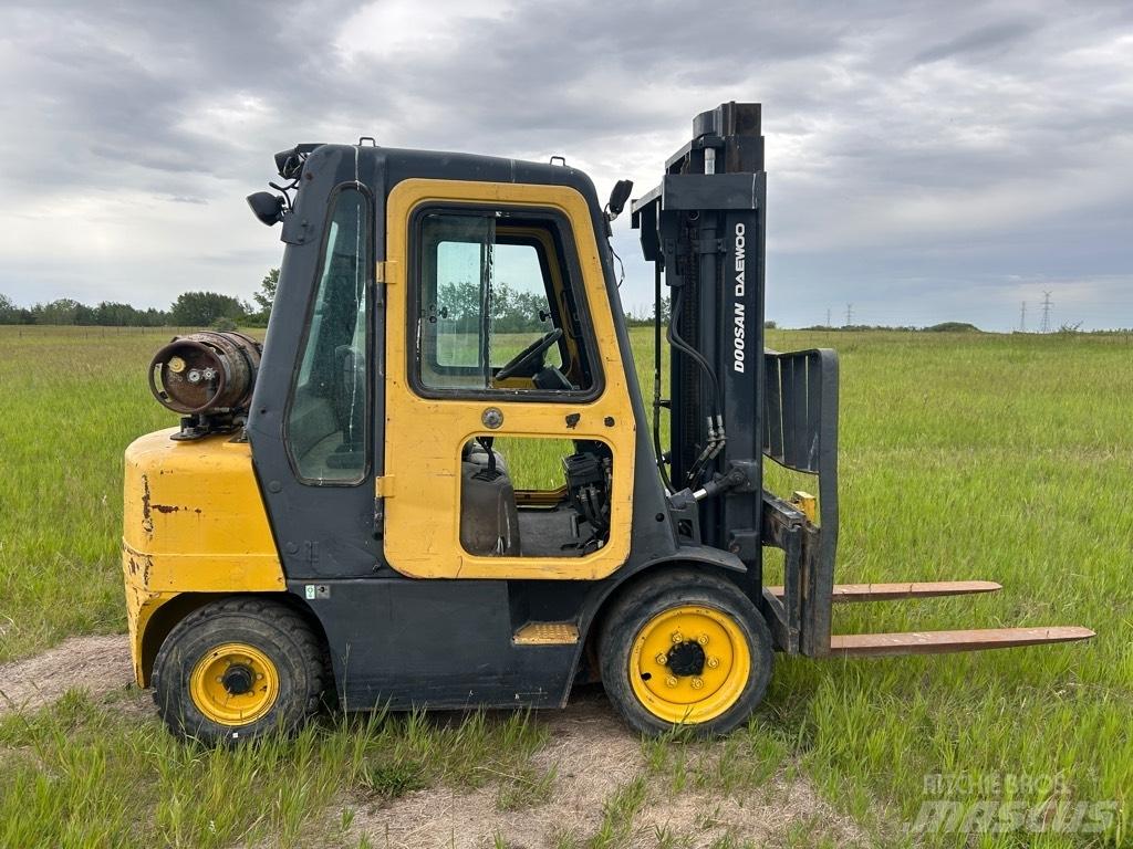 Daewoo G 30 E Autres Chariots élévateurs
