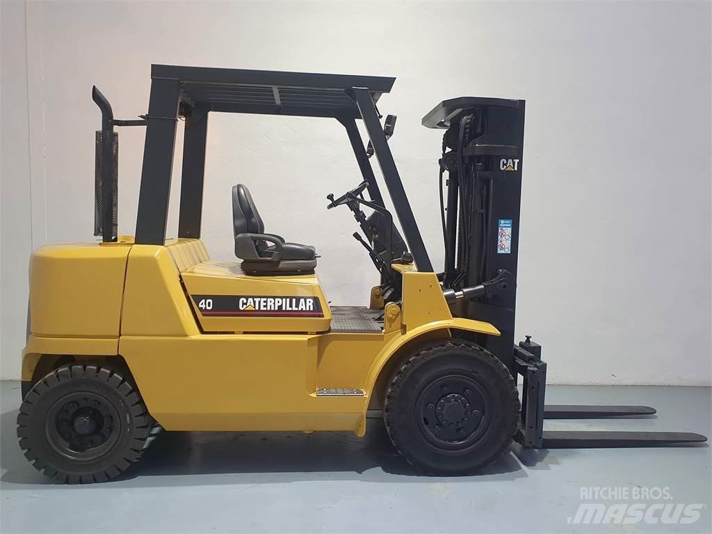CAT DP40K MC Chariots diesel