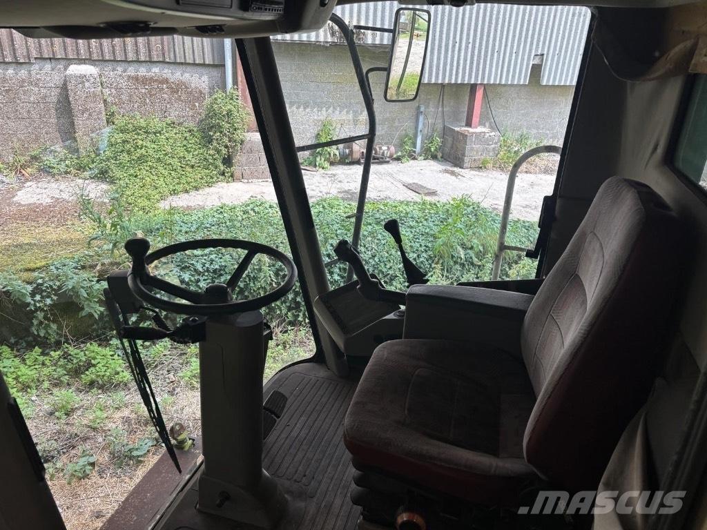 CLAAS Lexion 420 Moissonneuse batteuse