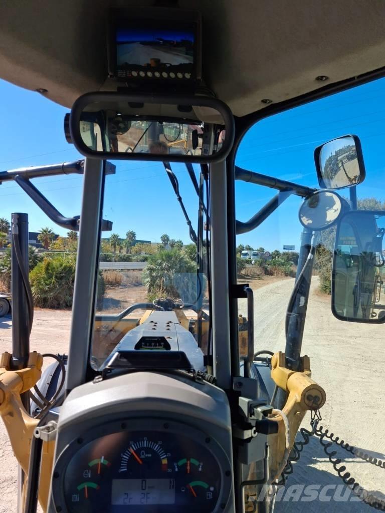 CAT 120 M 2 AWD Niveleuse