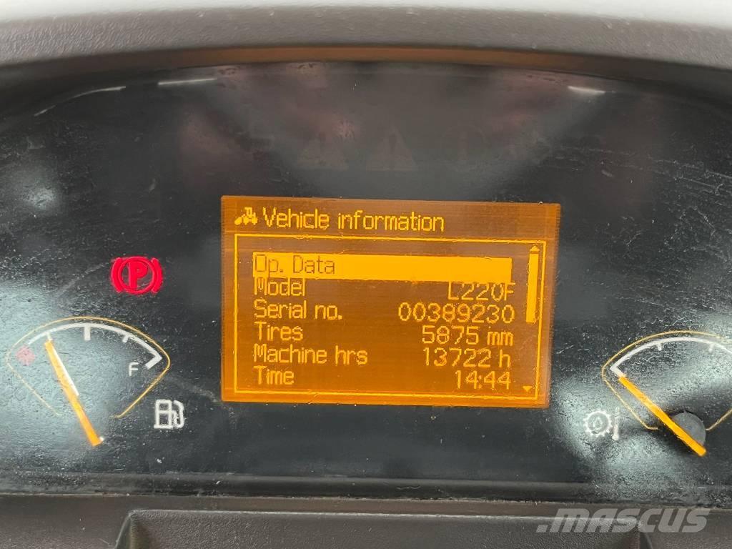 Volvo L220F 2007rok Chargeuse sur pneus