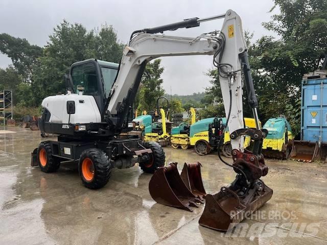 Bobcat E 57 W Pelle sur pneus