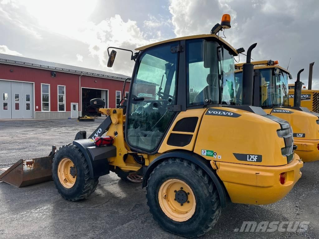 Volvo L 25 F Chargeuse sur pneus