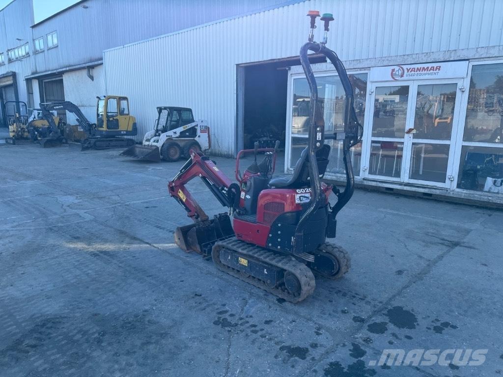 Yanmar SV08 (1F117) Mini pelle < 7t