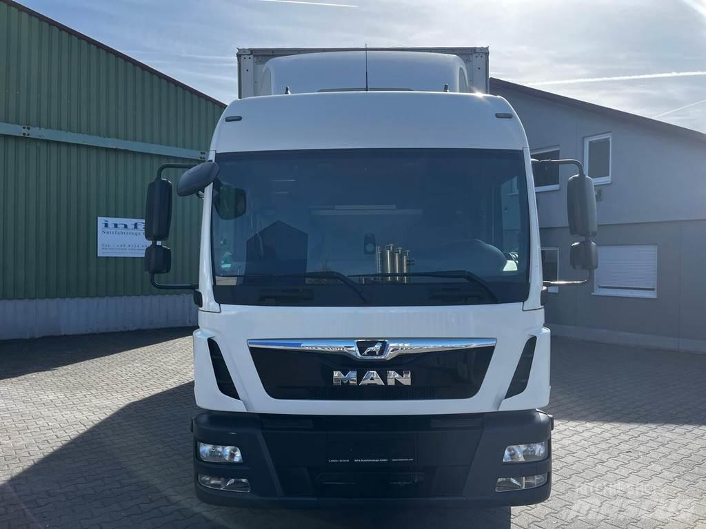 MAN TGL 8.220 Camion à rideaux coulissants (PLSC)
