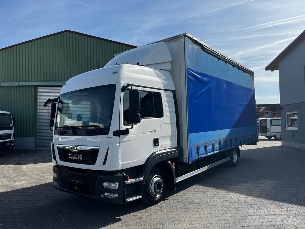 MAN TGL 8.220 Camion à rideaux coulissants (PLSC)