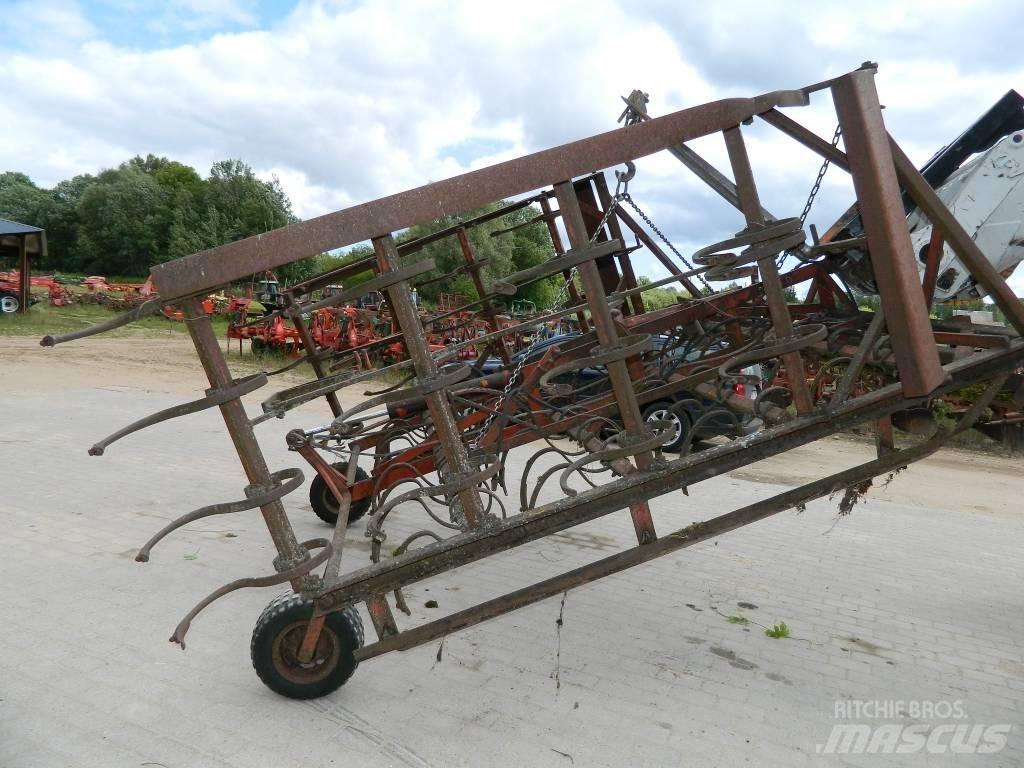 Lilla Harrie 480 Déchaumeur, cultivateur