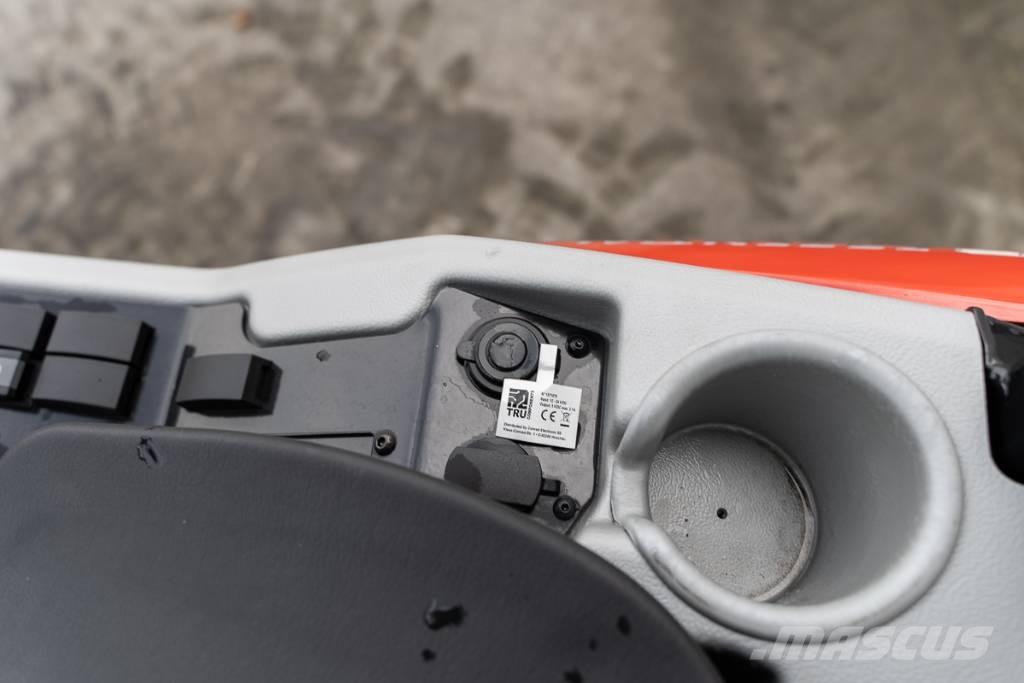 Manitou MLA 3-25 H Mini chargeuse