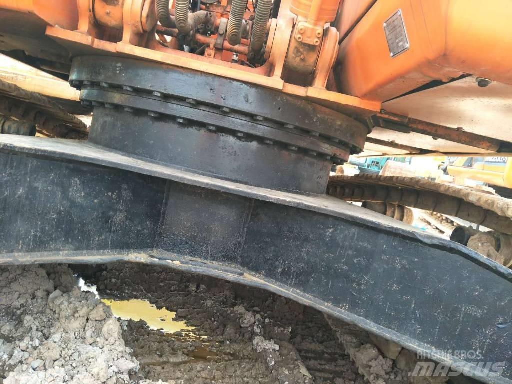 Doosan 225 Pelle sur chenilles