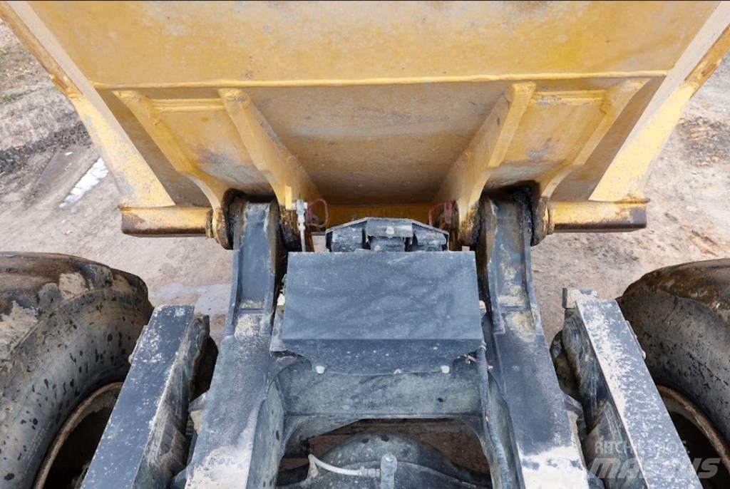 Komatsu HM300-5 Tombereau articulé