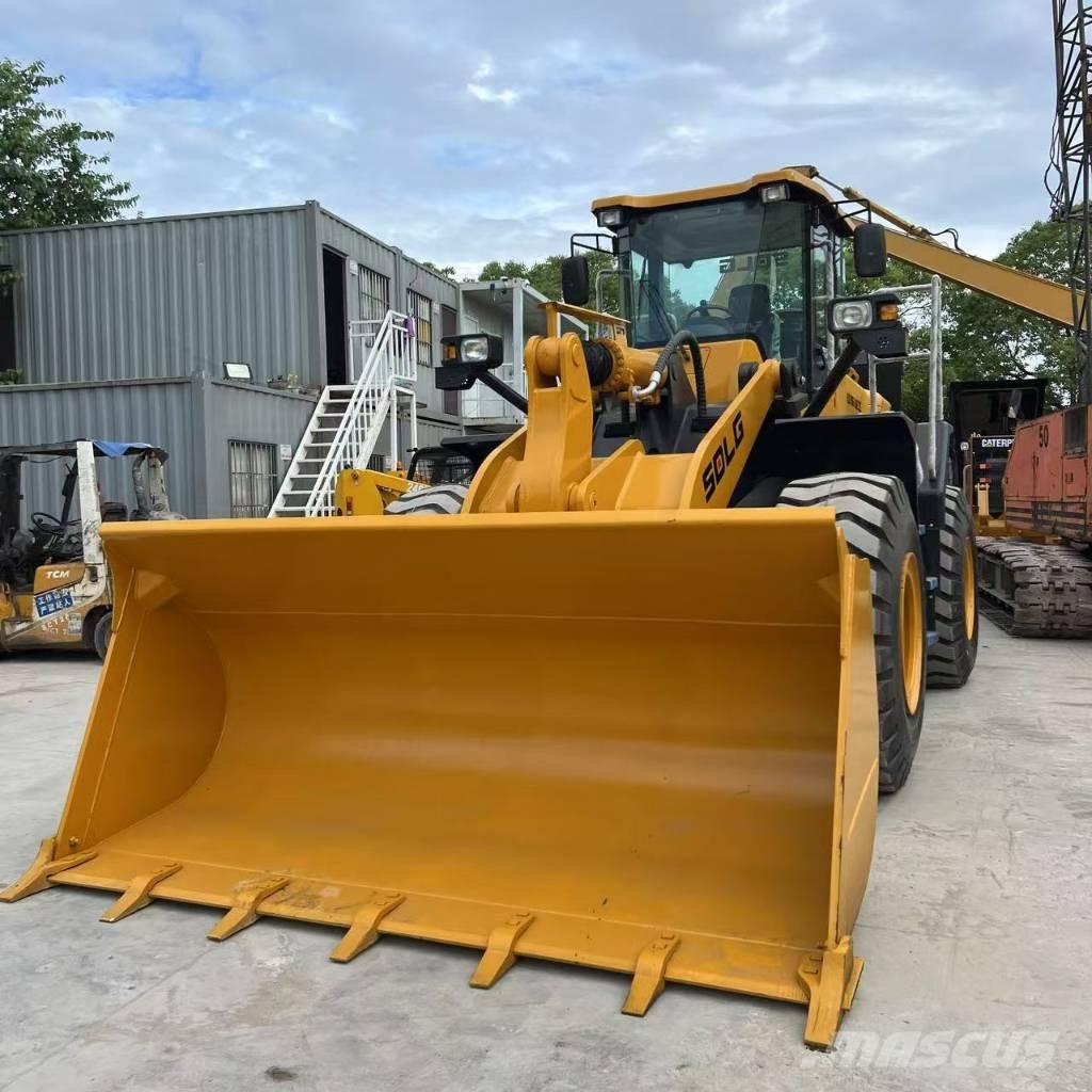 SDLG LG956L Chargeuse sur pneus