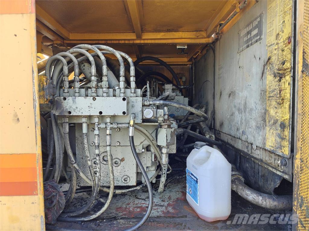 Åkerman H14BE Pelle sur chenilles