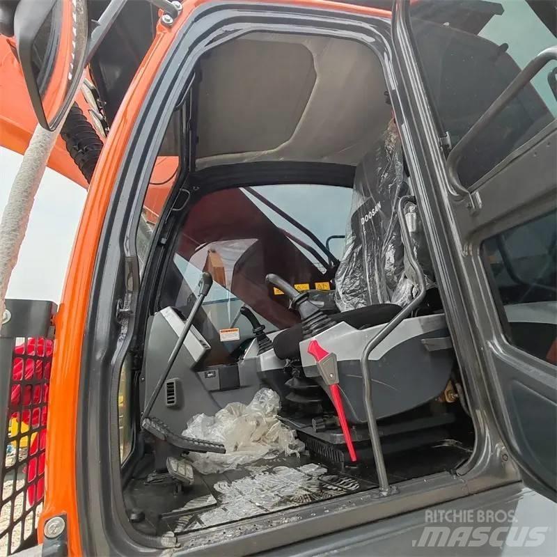 Doosan DX 300 LC Mini pelle < 7t