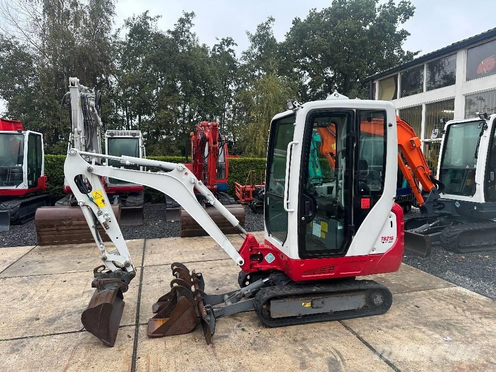 Takeuchi TB 216 Mini pelle < 7t