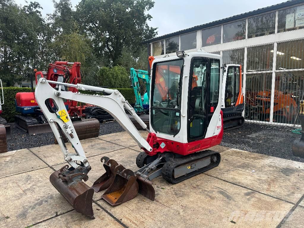 Takeuchi TB 216 Mini pelle < 7t