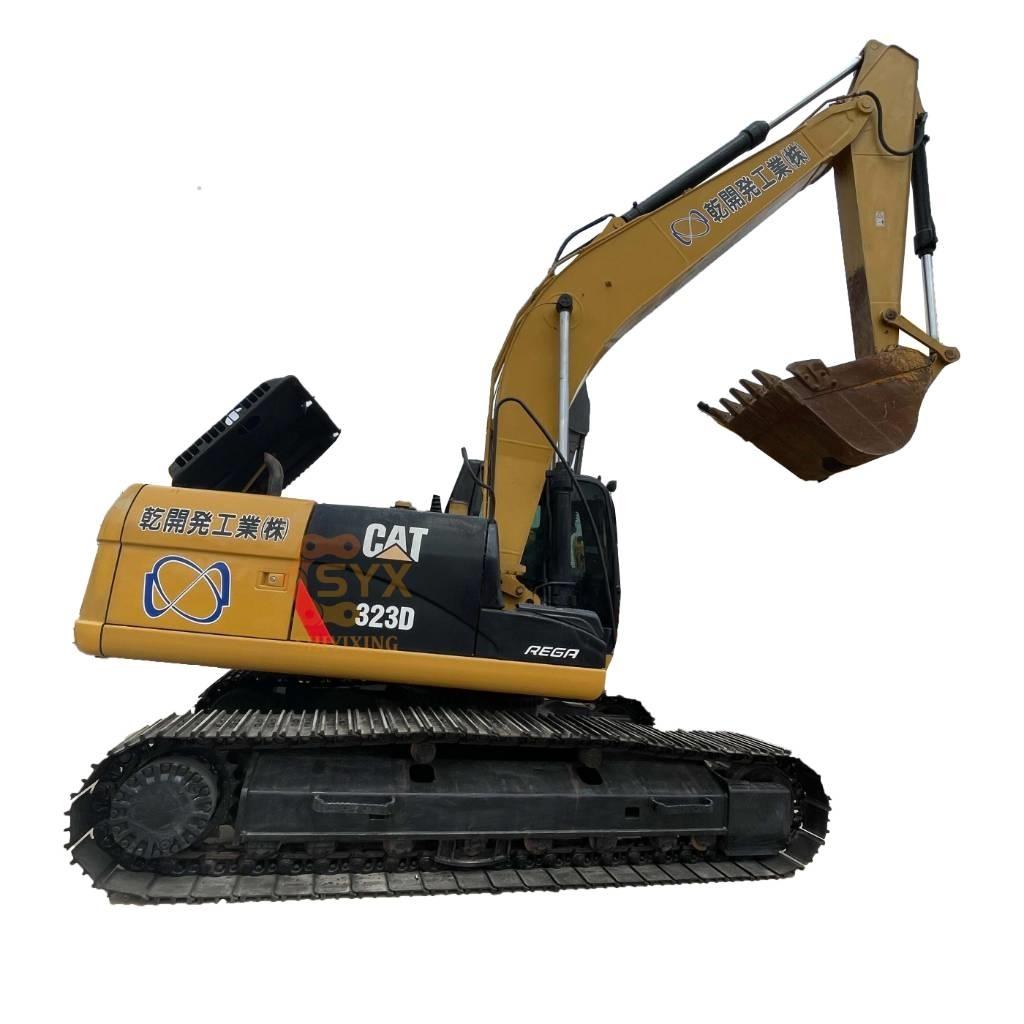 CAT 323D Pelle sur chenilles