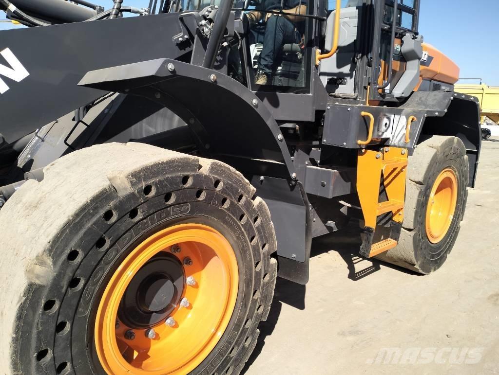 Develon DL 220-7 Chargeuse sur pneus