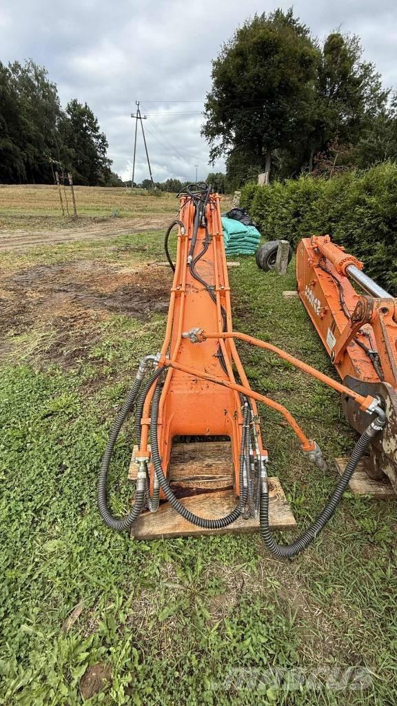 Doosan DX 225 Pelle sur chenilles