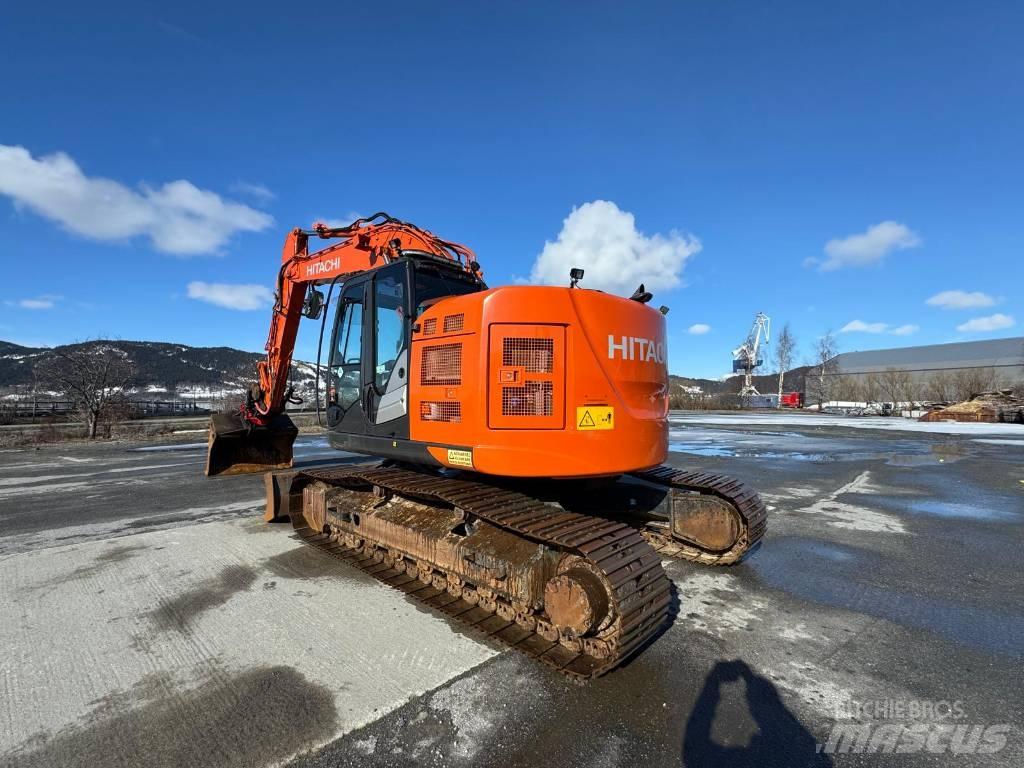 Hitachi ZX 225 US Pelle sur chenilles