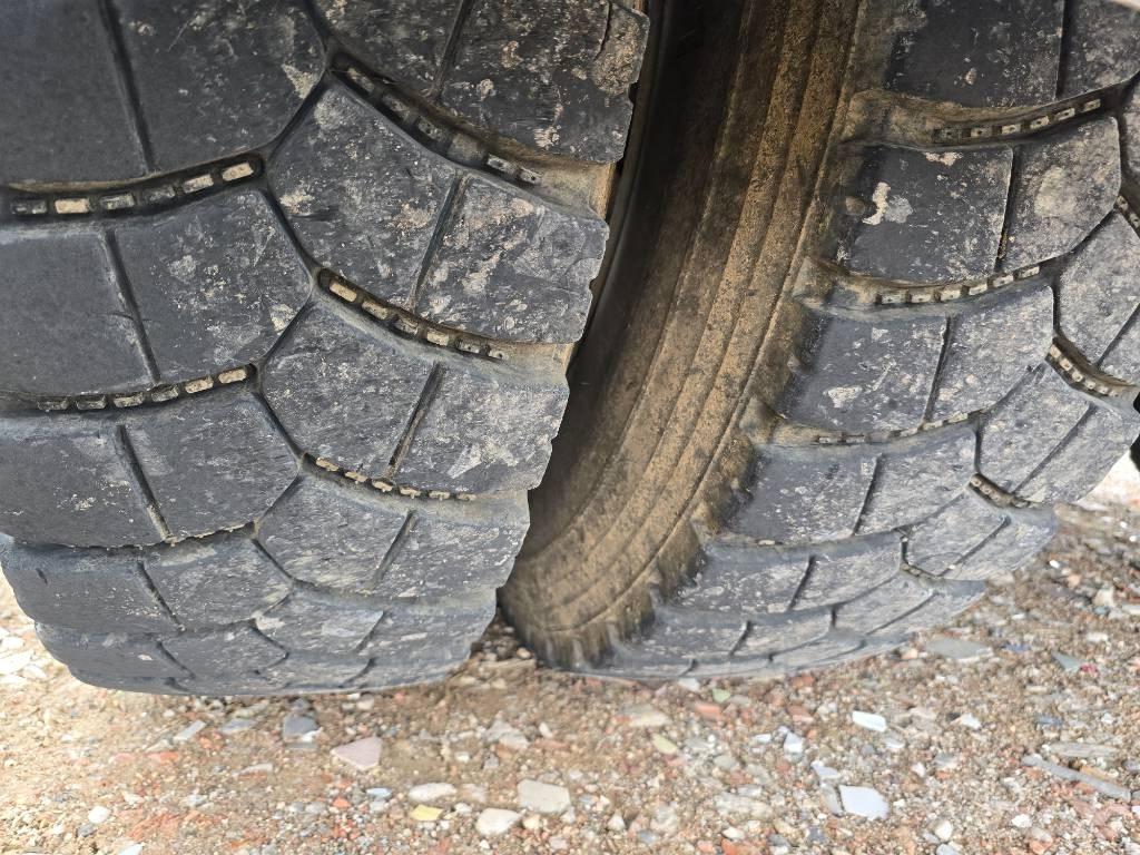 MAN TGS 33.400 Camion benne