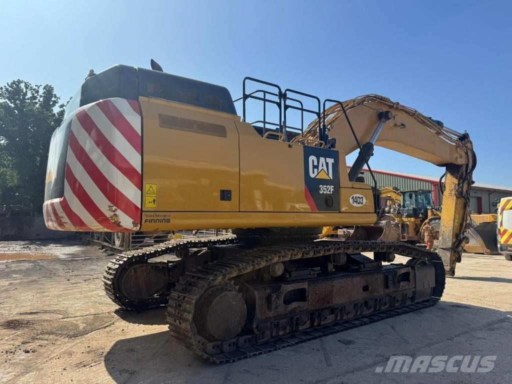 CAT 352 F Pelle sur chenilles