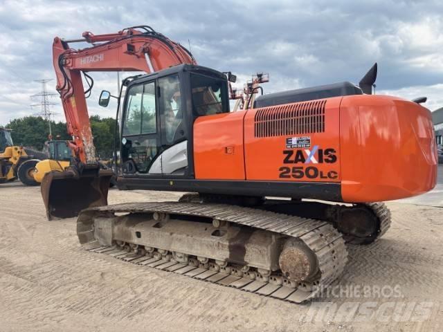 Hitachi ZX 250 LC-5 Pelle sur chenilles