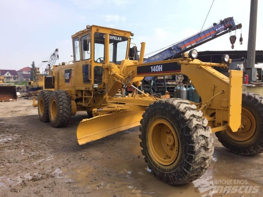 CAT 140 H Niveleuse