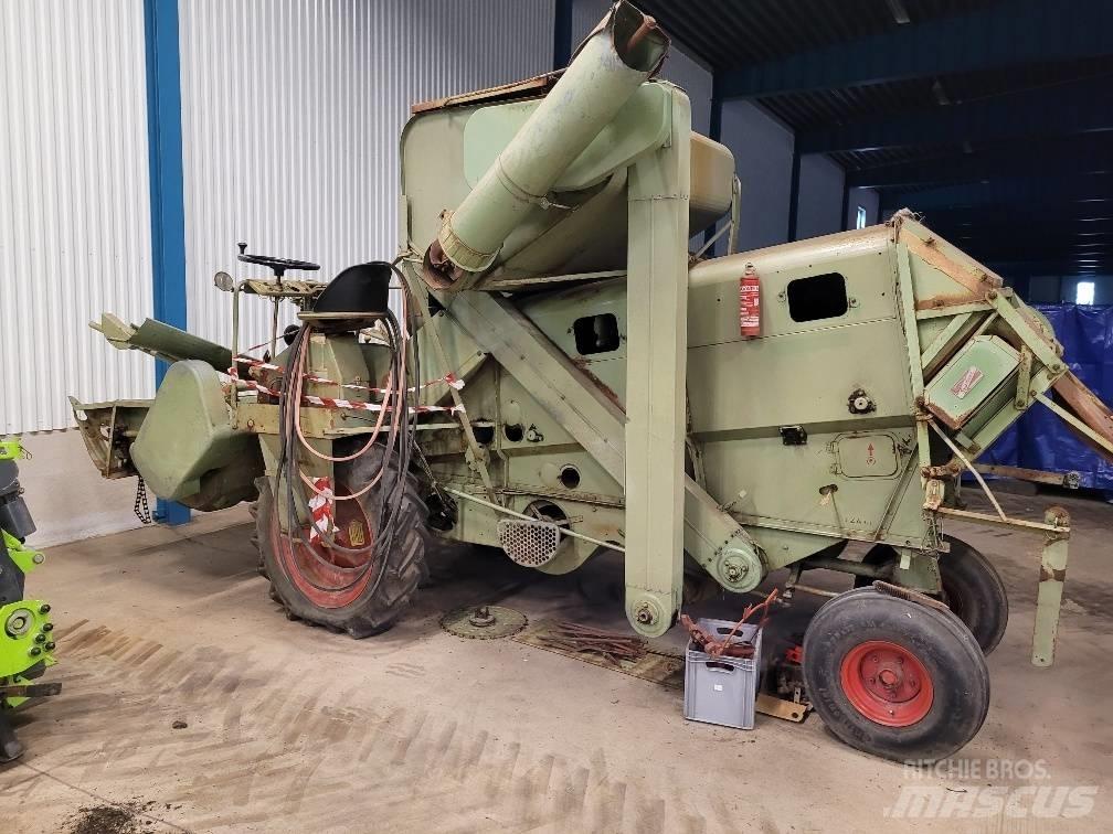 CLAAS Columbus Moissonneuse batteuse