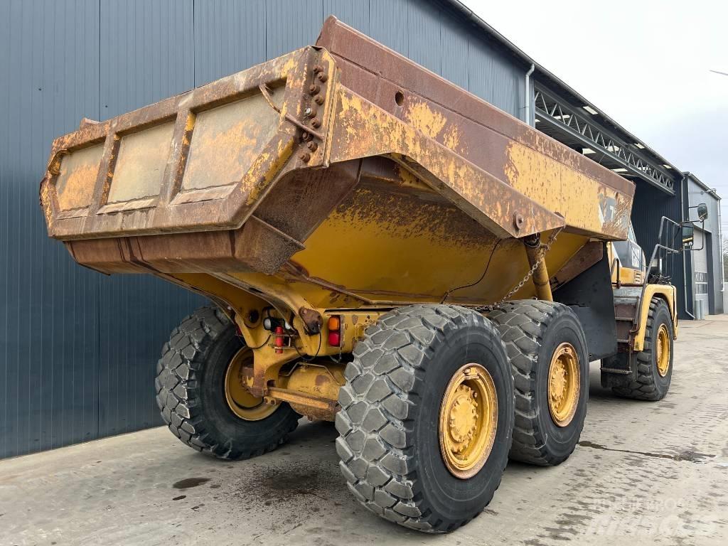 CAT 730 Tombereau articulé