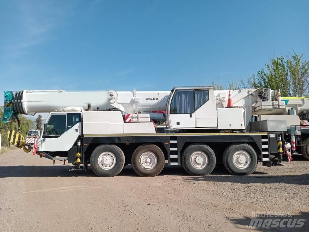 Liebherr LTM 1060-2 Grues tout terrain